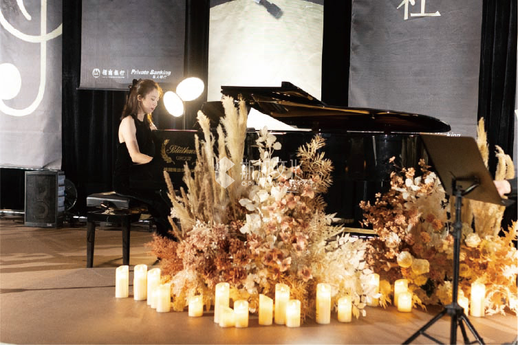 燭光(guāng)音(yīn)樂(yuè)會(huì)